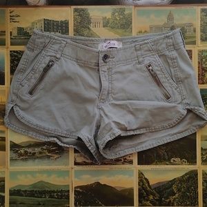Hollister Stone / Sage Shorts 00